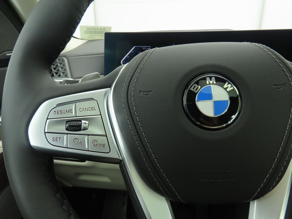 Thumbnail: 2026 BMW X7 - 11