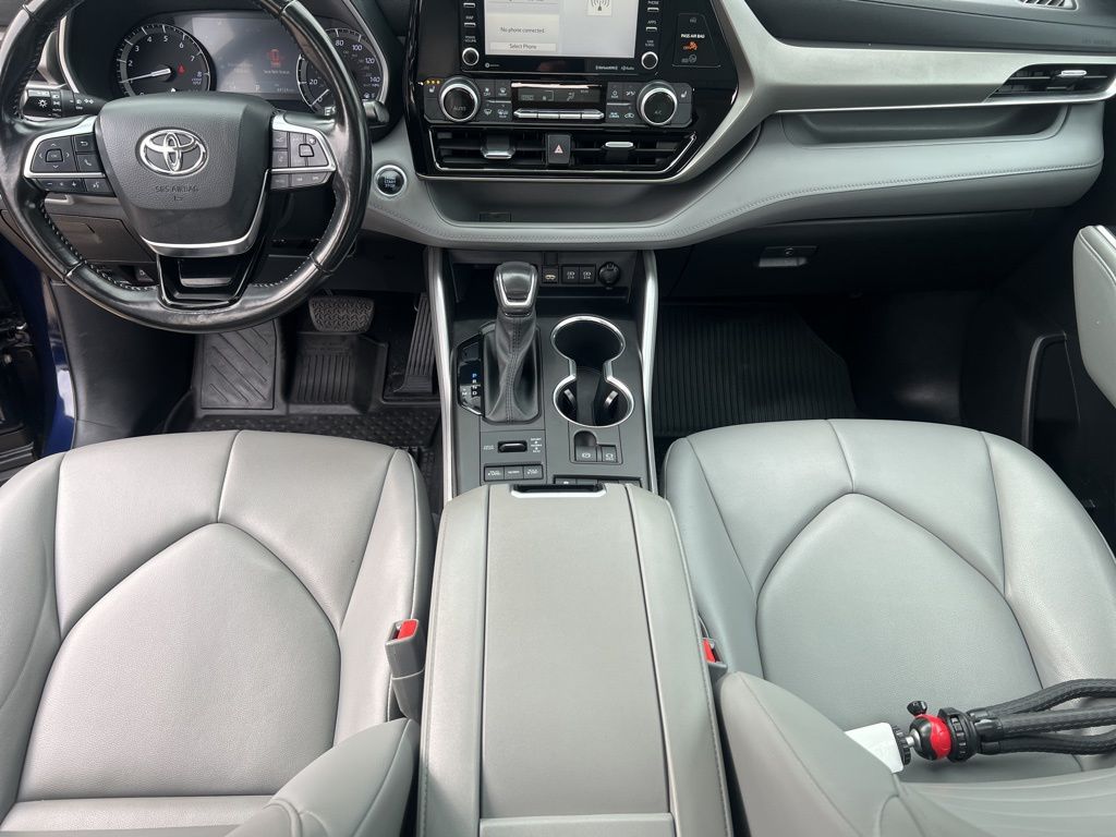 2021 Toyota Highlander XLE photo