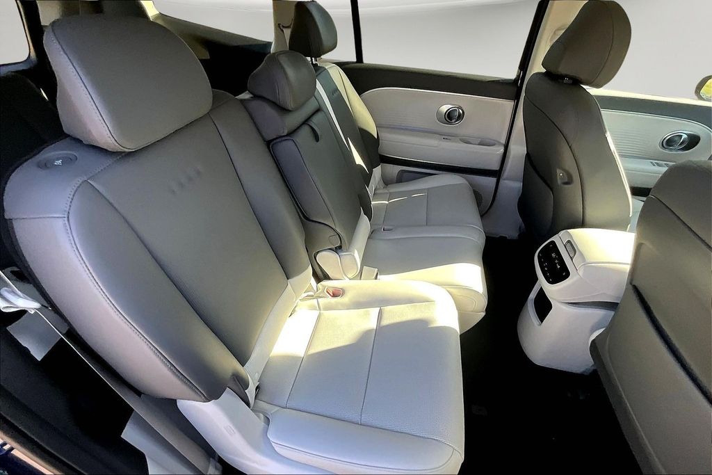 New 2026 Blue Hyundai SEL image 9