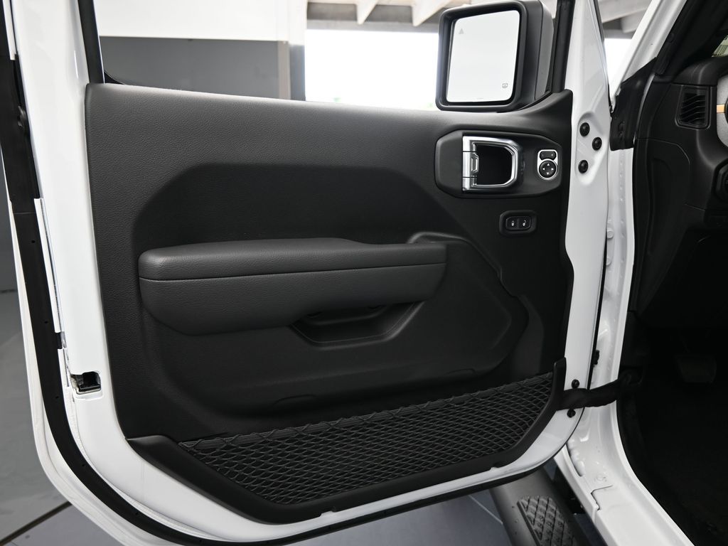 New 2026 Bright White Clearcoat Jeep Sport S image 15