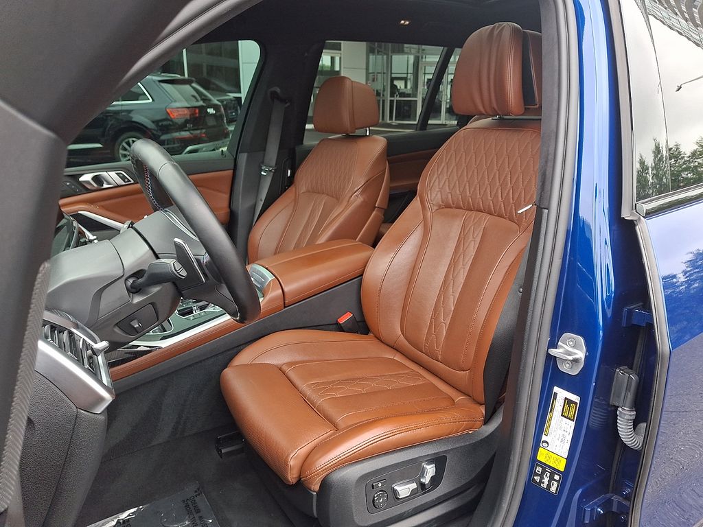 Thumbnail: 2023 BMW X7 - 13