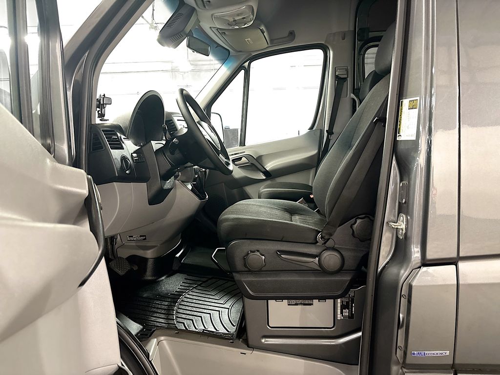 2015 Mercedes-Benz Sprinter 2500 Passenger 170 WB