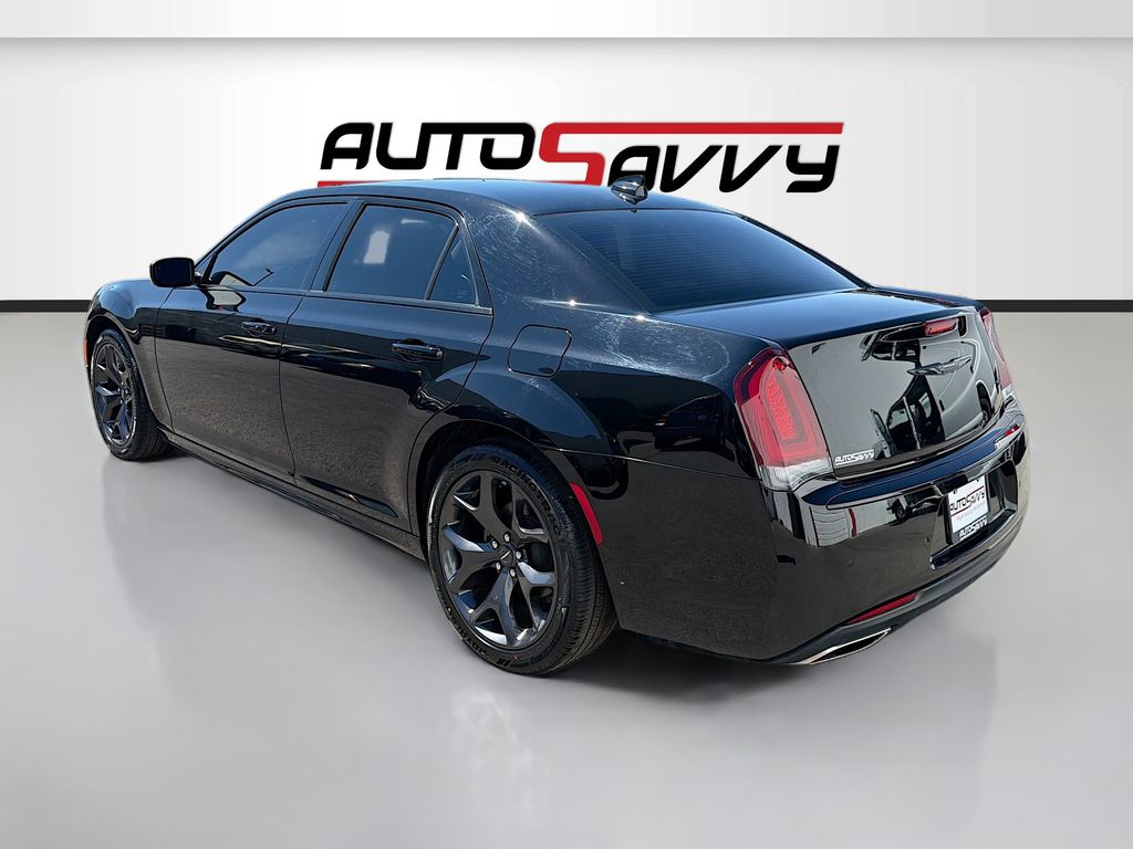 Used 2023 Black Chrysler Touring image 5