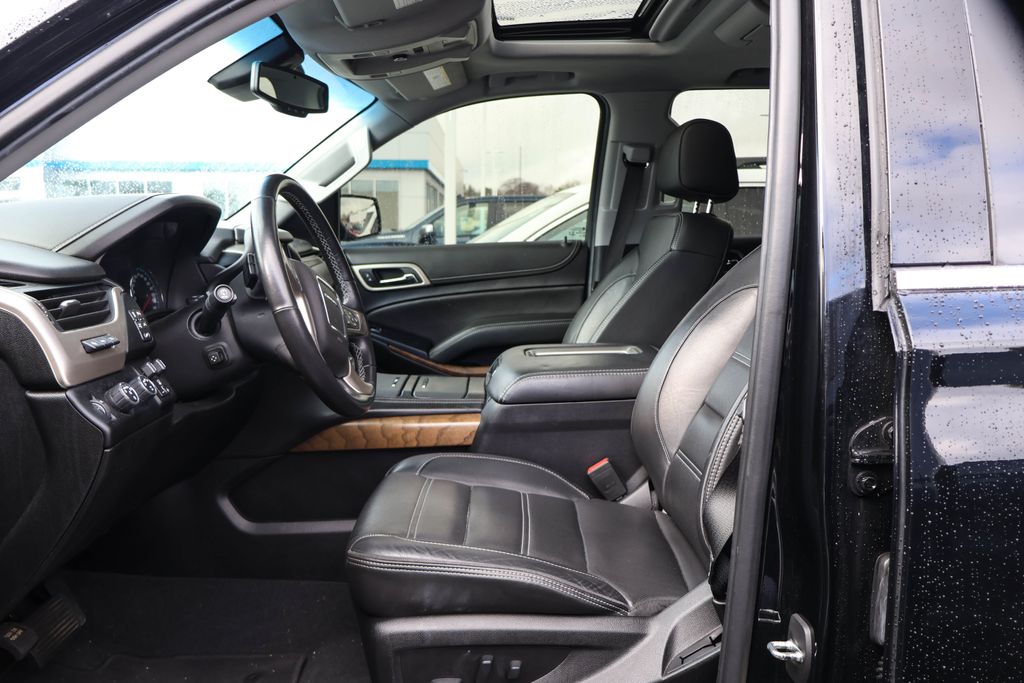 2019 GMC Yukon Denali 9