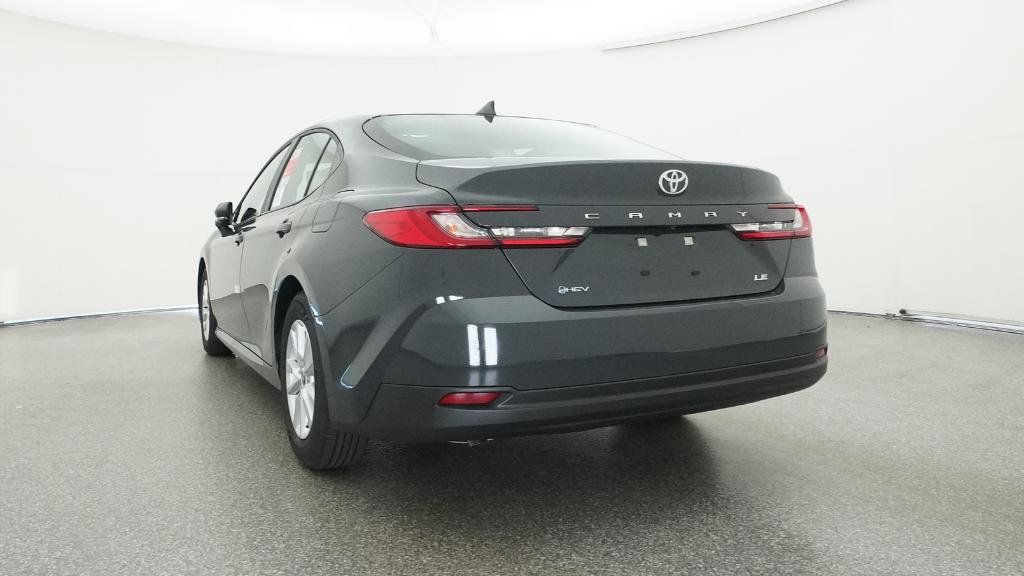 Thumbnail: 2025 Toyota Camry - 31