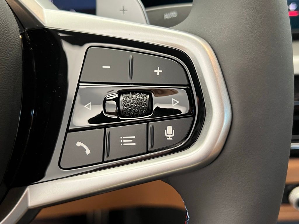 2025 BMW 3 Series M340i 19