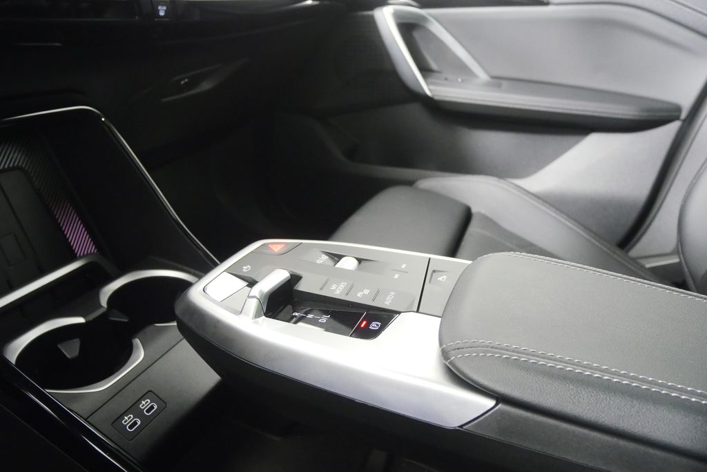 Thumbnail: 2025 BMW X2 - 23