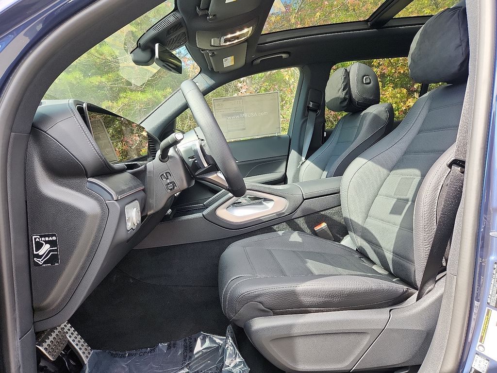 Thumbnail: 2026 Mercedes-Benz GLS - 12