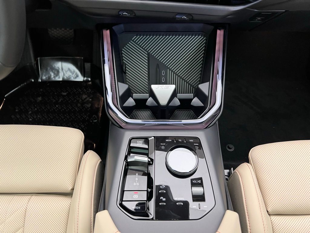 Thumbnail: 2026 BMW X3 - 11