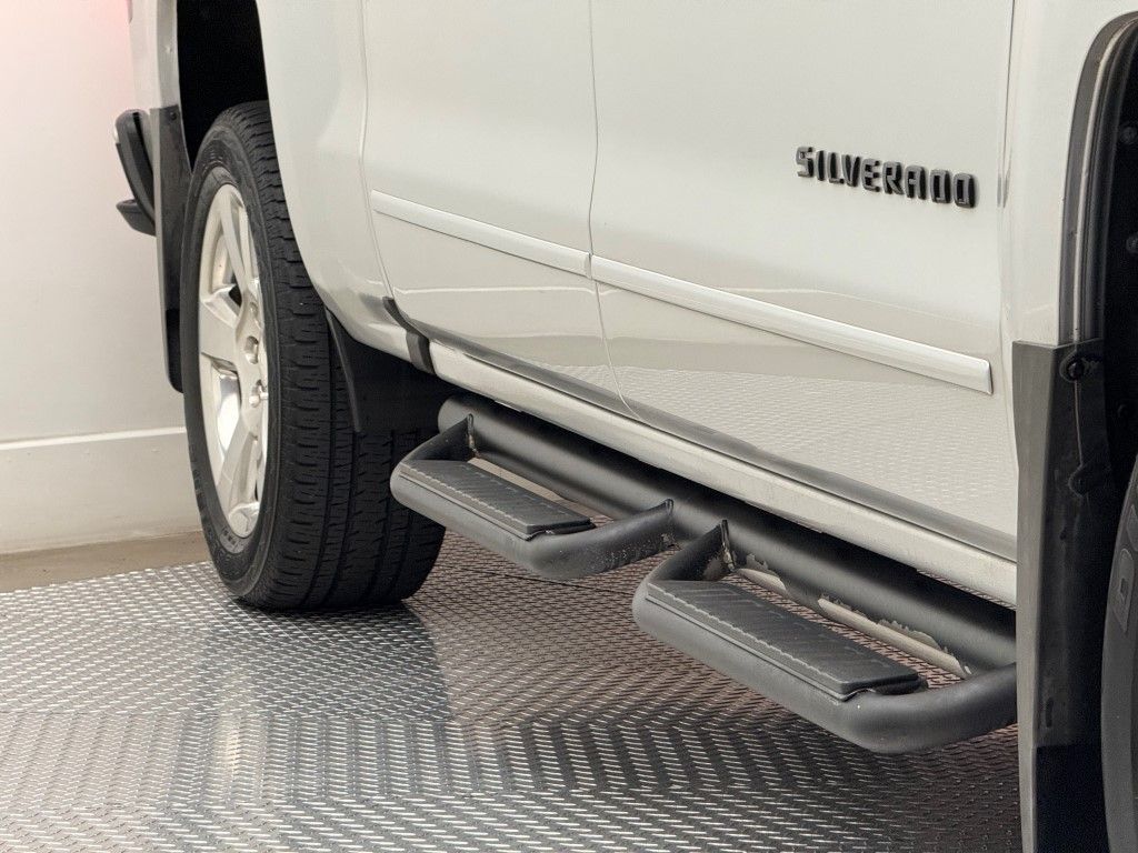 Thumbnail: 2018 Chevrolet Silverado 1500 - 4