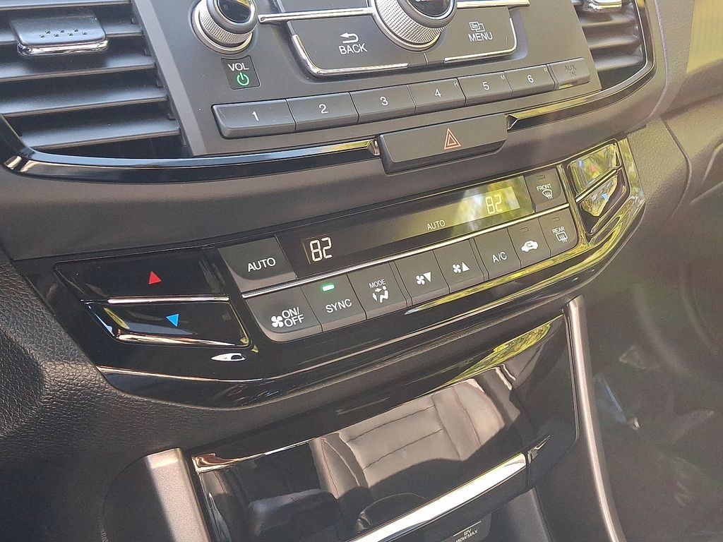 Thumbnail: 2017 Honda Accord - 15