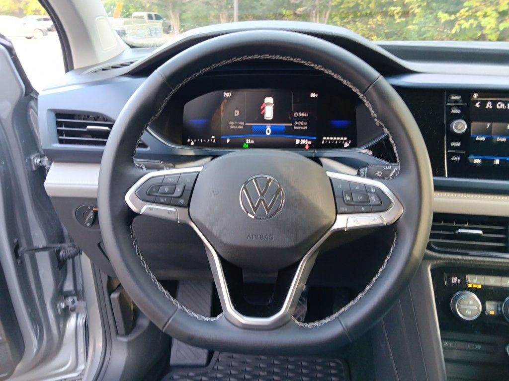 2024 Volkswagen Taos 1.5T SE 14