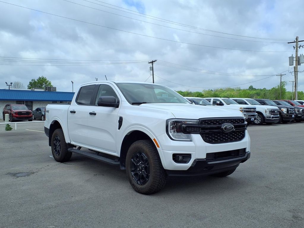 Oxford White 2025 Ford Ranger XLT SuperCrew 4WD Pickup Truck Four-Wheel Drive Automatic