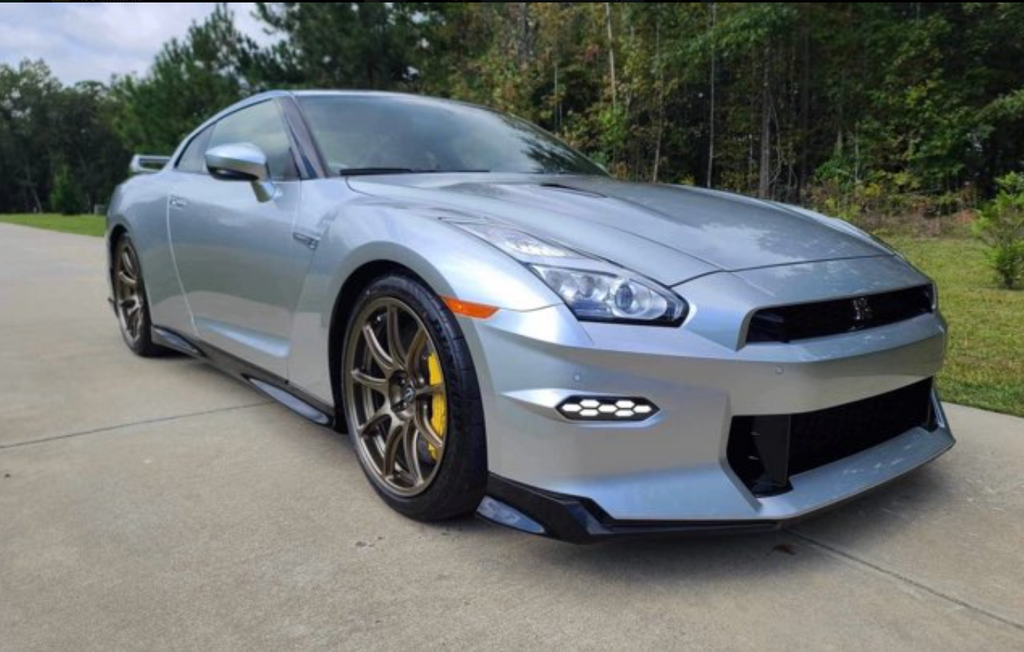 2024 Nissan GT-R T-Spec AWD