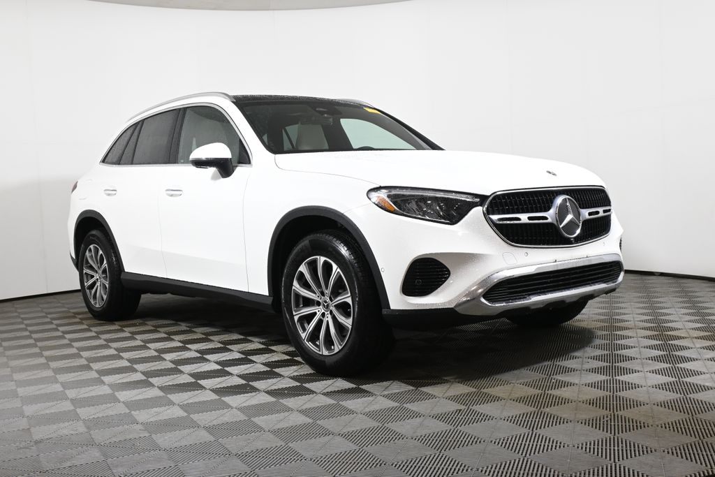 Thumbnail: 2026 Mercedes-Benz GLC - 9