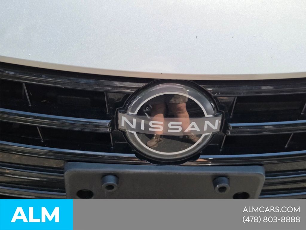 Used 2024 Silver Nissan 1.6 SV image 23