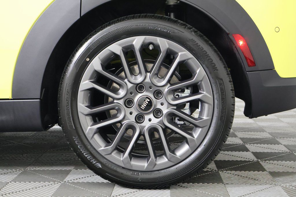Thumbnail: 2026 MINI Cooper - 10