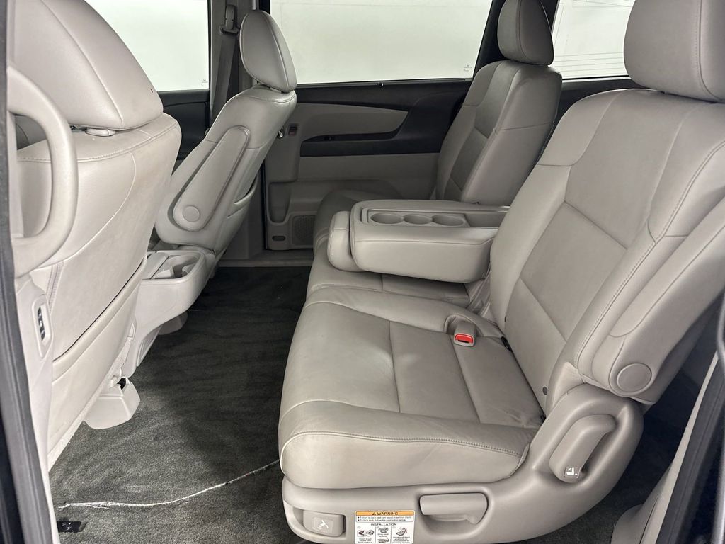 2016 Honda Odyssey EX-L 19