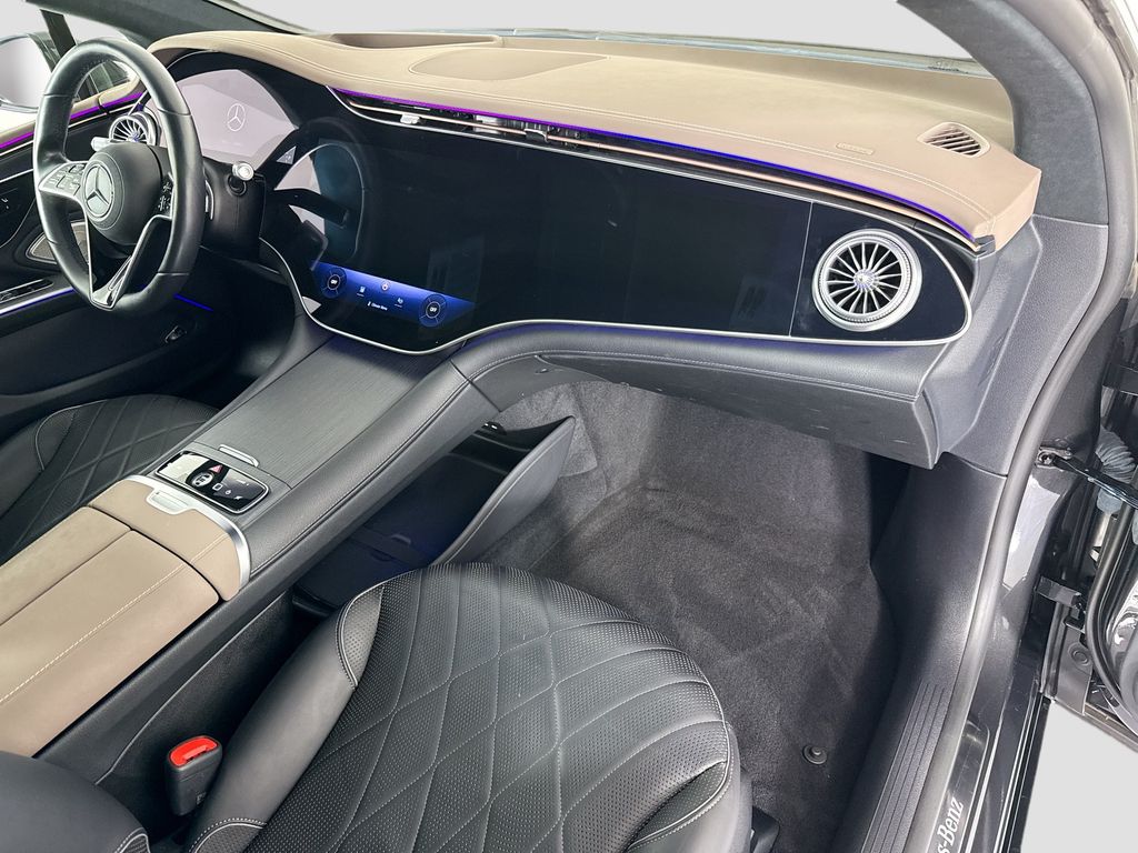 Thumbnail: 2023 Mercedes-Benz EQS - 17