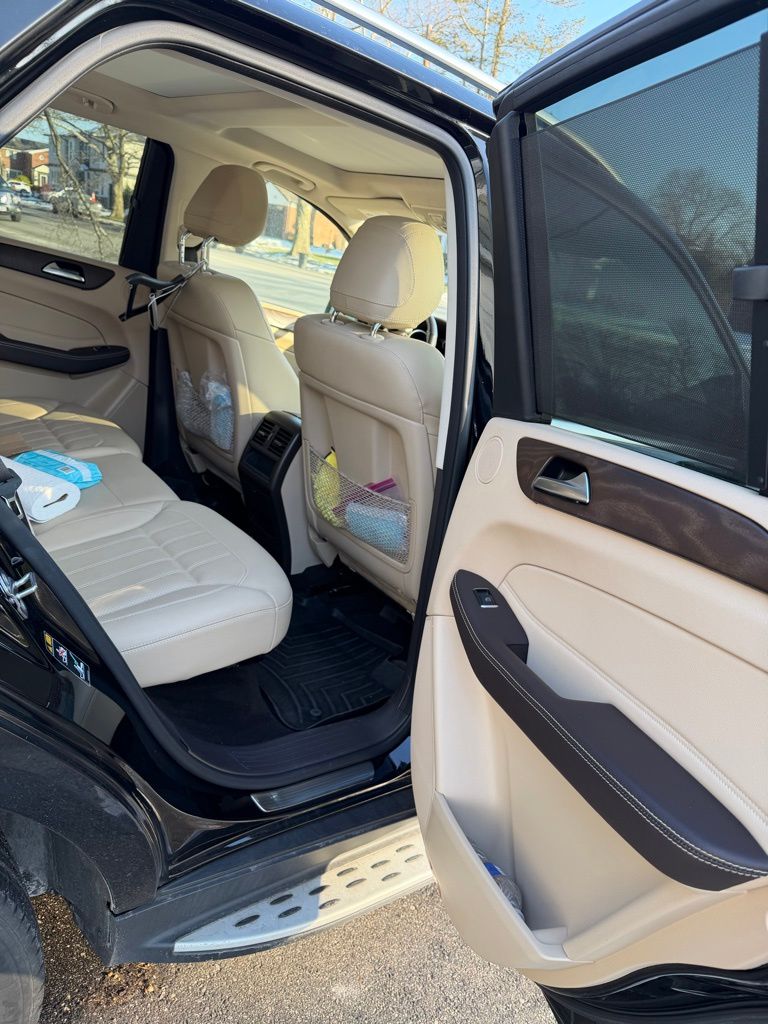 Thumbnail: 2019 Mercedes-Benz GLE - 3