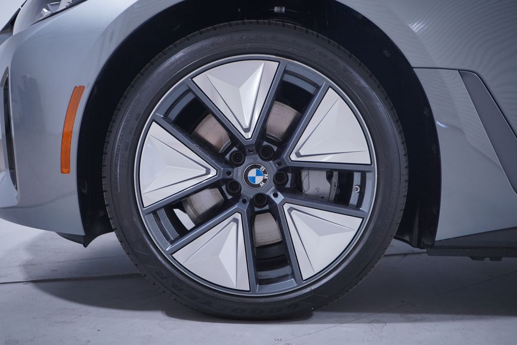 Used 2025 BMW i4 Base with VIN WBY23HD05SFT92027 for sale in Austin, TX