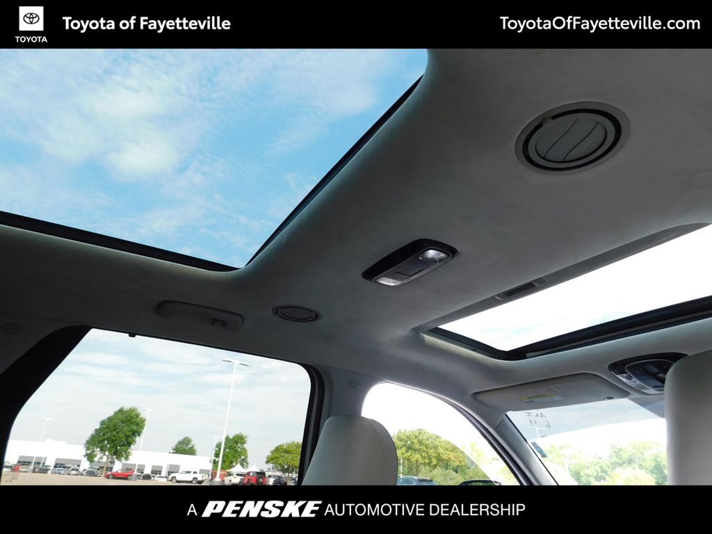 Thumbnail: 2022 Hyundai Palisade - 4