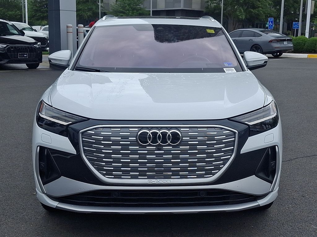 Thumbnail: 2024 Audi Q4 e-tron - 2