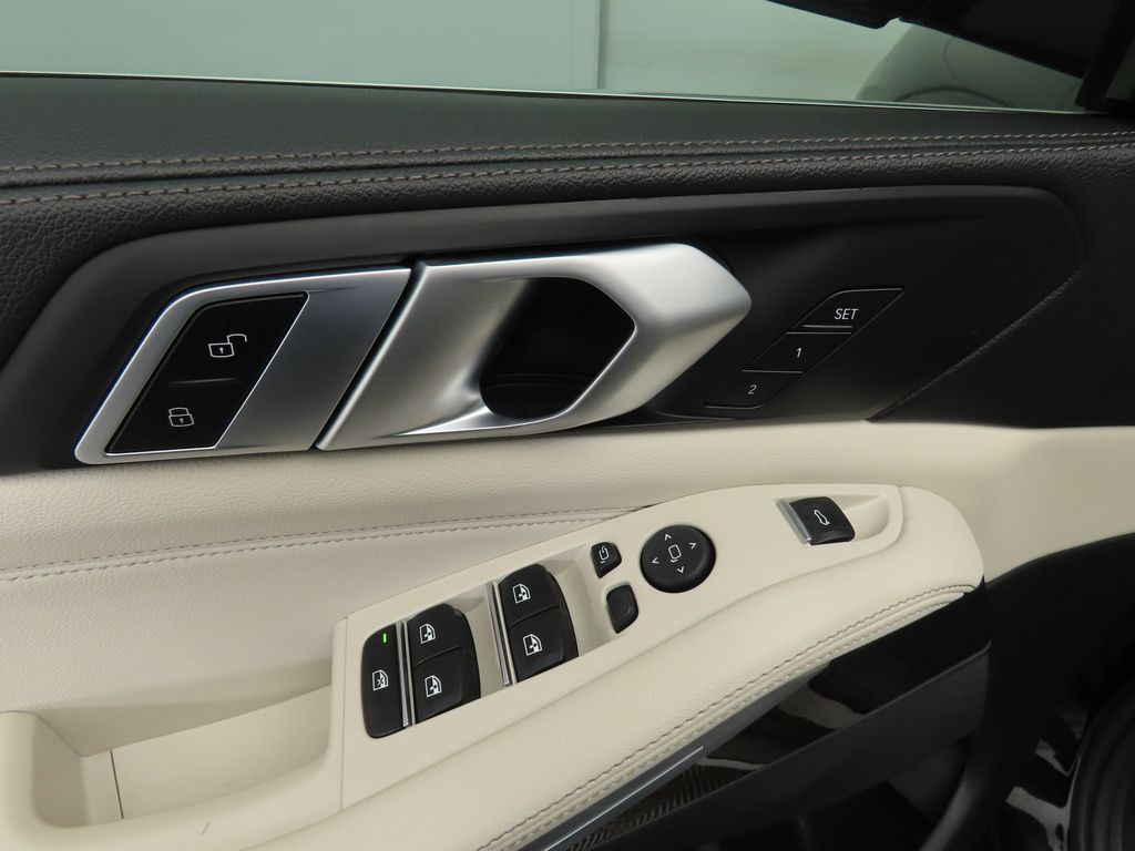 Thumbnail: 2019 BMW X5 - 23