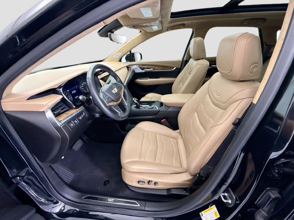 Thumbnail: 2024 Cadillac XT5 - 17