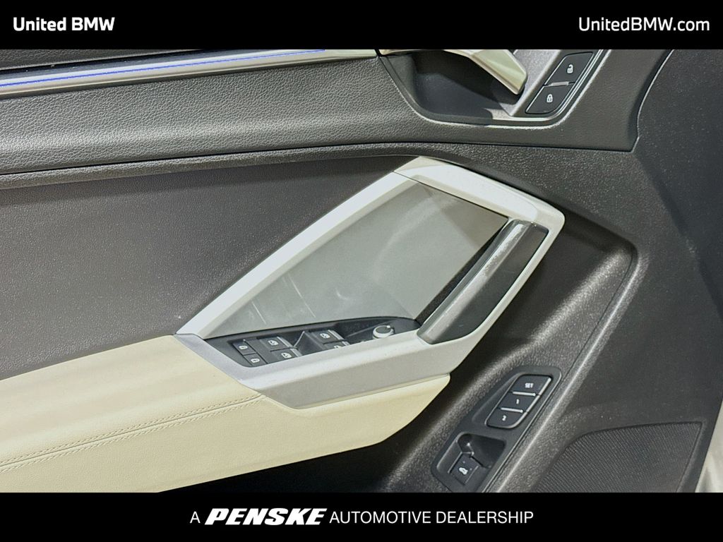 Thumbnail: 2023 Audi Q3 - 3