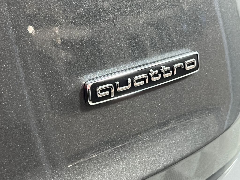 Thumbnail: 2025 Audi Q7 - 11