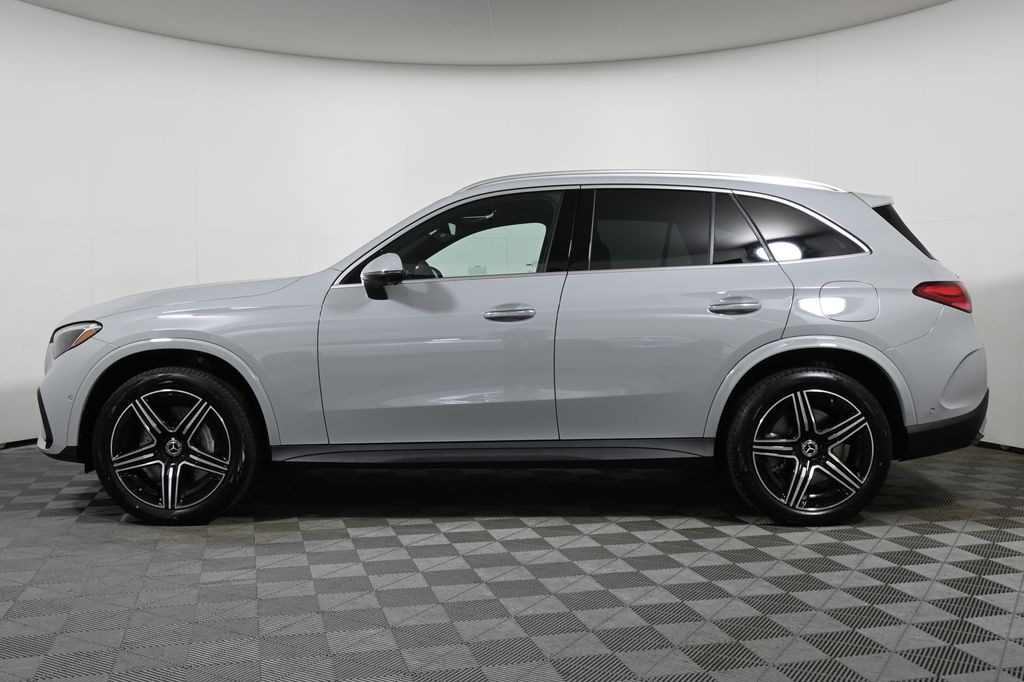 Thumbnail: 2026 Mercedes-Benz GLC - 2