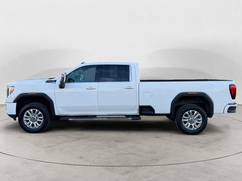 Used 2023 White GMC Denali image 4