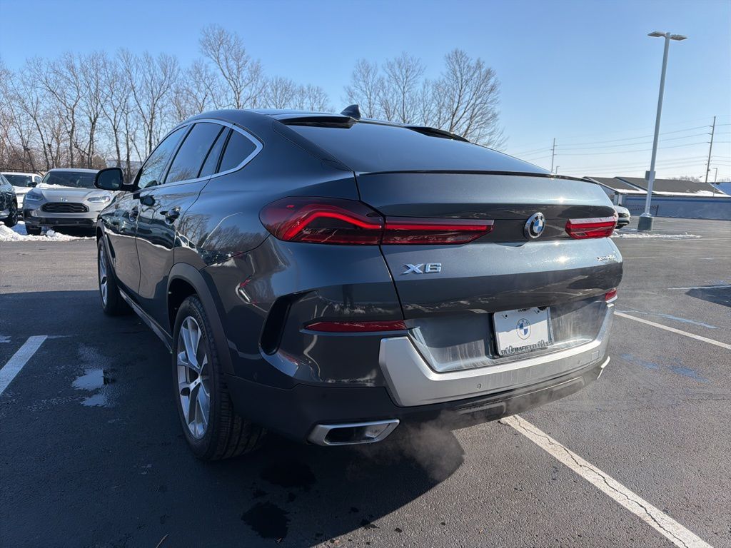 Thumbnail: 2021 BMW X6 - 3
