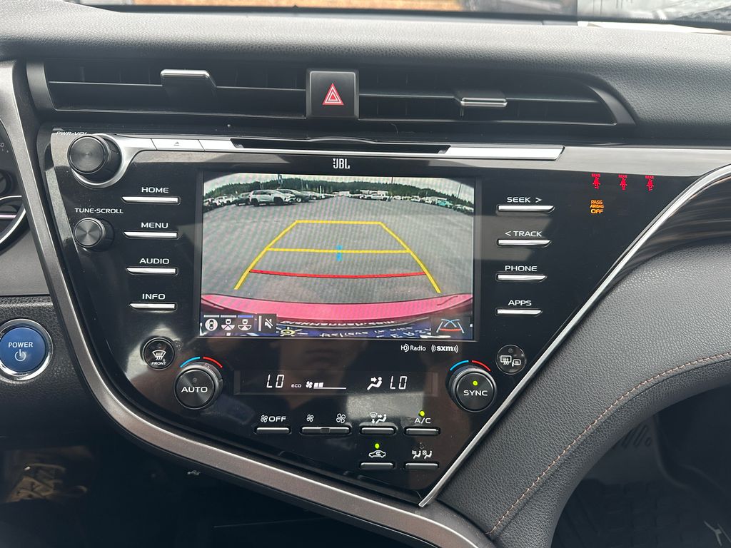 2018 Toyota Camry Hybrid XLE