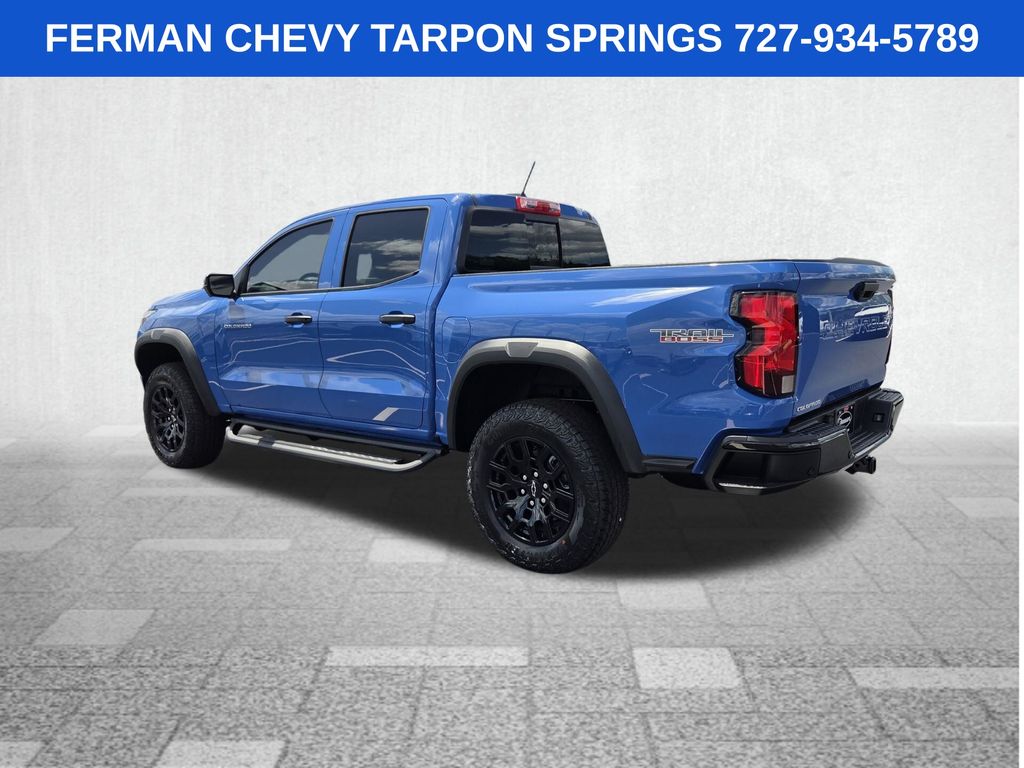 View vehicle photo 5