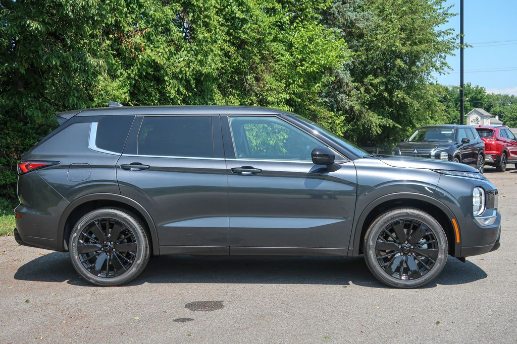 2026 Mitsubishi Outlander LE 2.5 S-AWC
