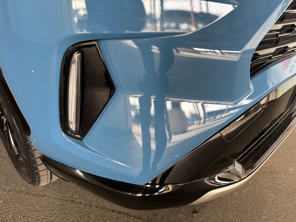 Thumbnail: 2023 Toyota RAV4 - 12