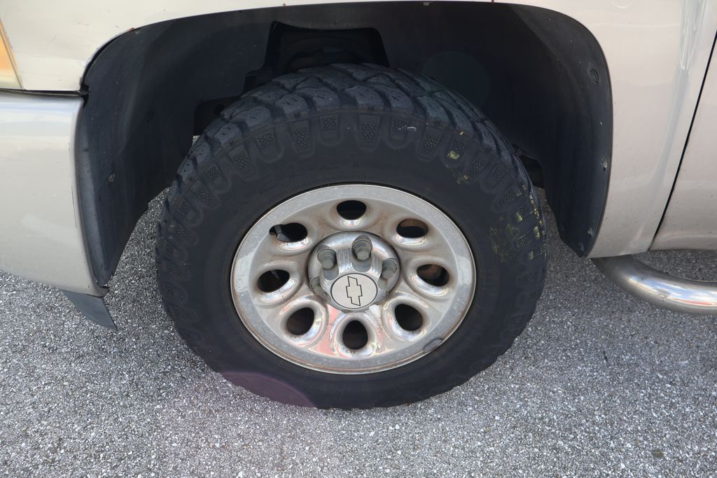 Thumbnail: 2008 Chevrolet Silverado 1500 - 4
