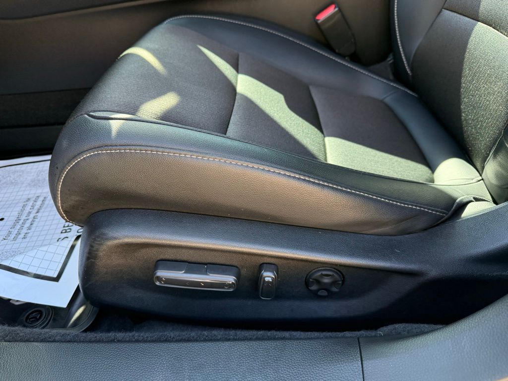 Thumbnail: 2022 Honda Accord - 13