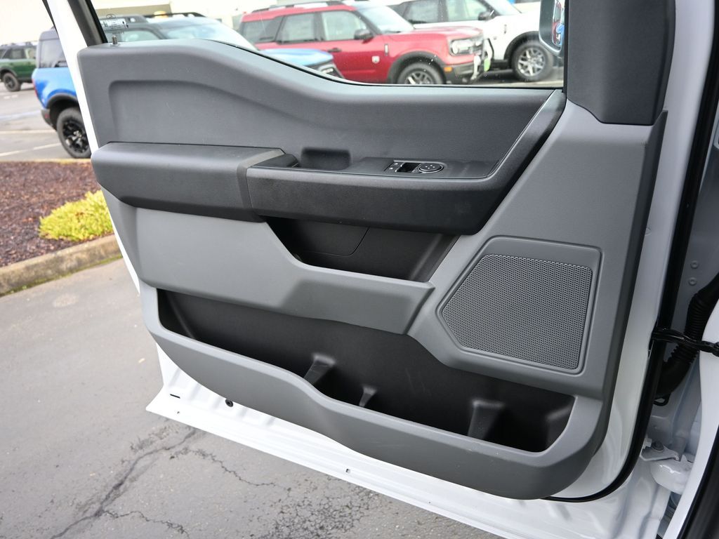 2025 Ford F-550 Chassis XL