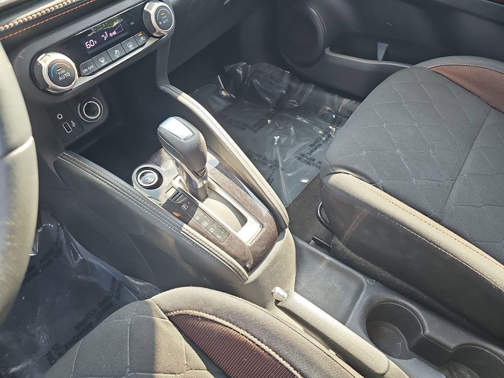 Used 2019 Silver Nissan SR image 22