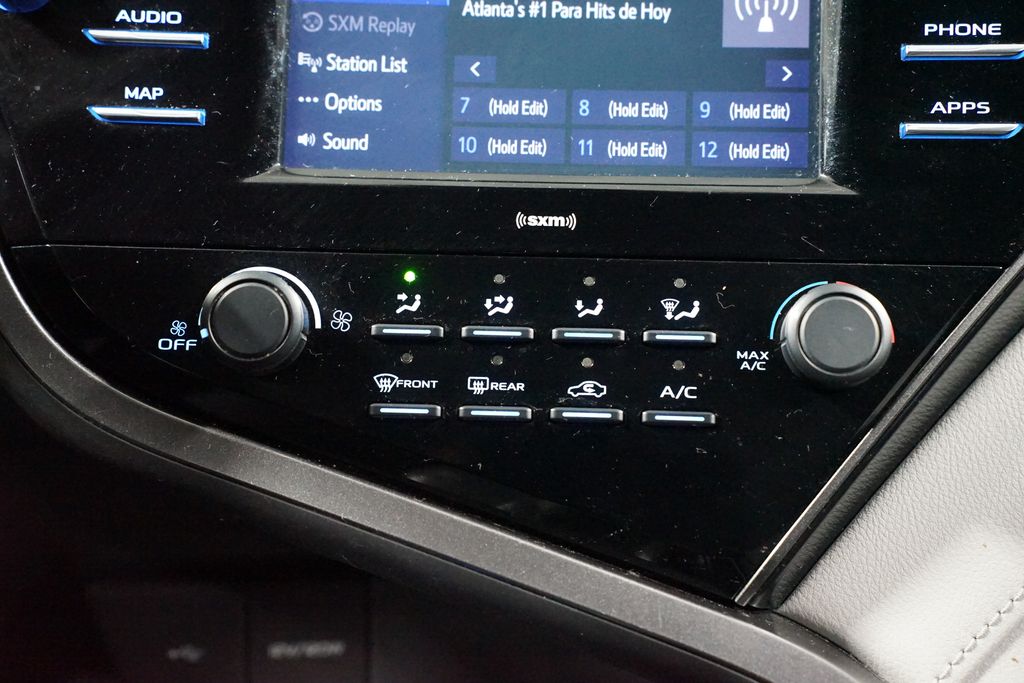 Thumbnail: 2020 Toyota Camry - 19