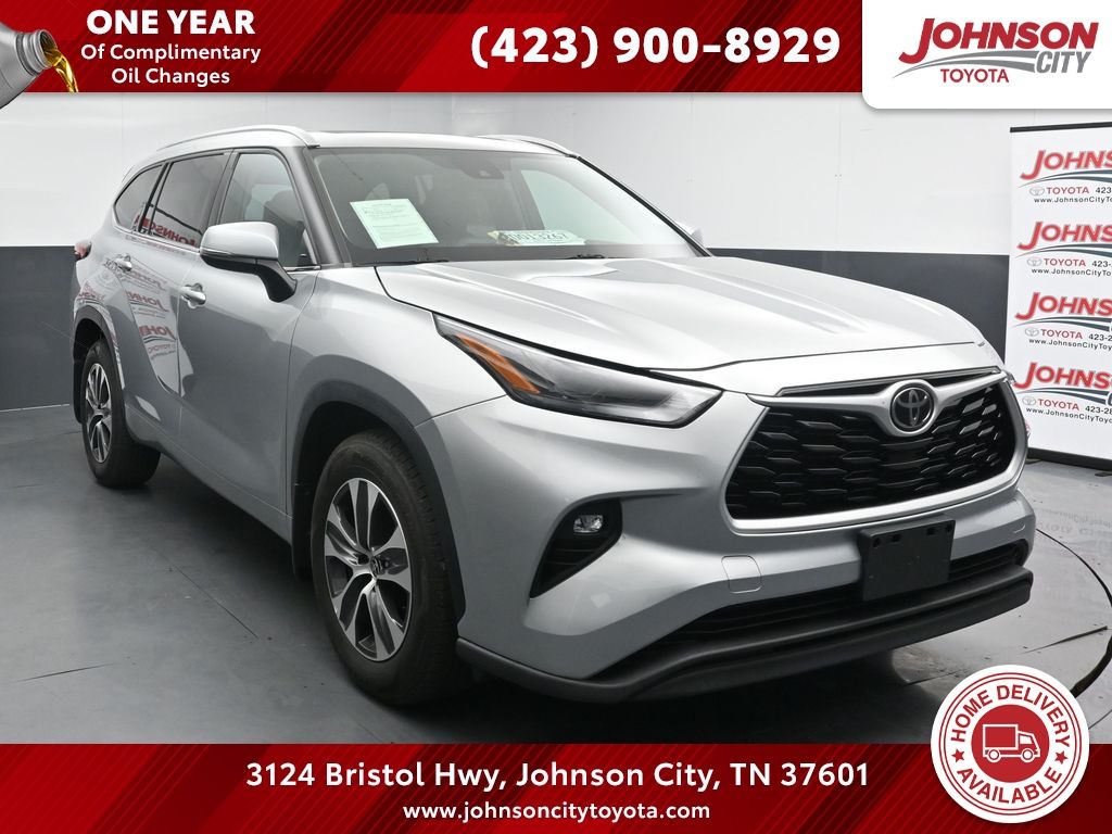 2022 Toyota Highlander XLE AWD
