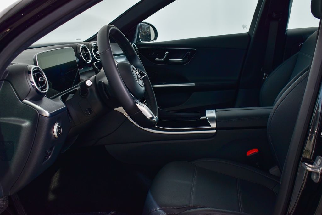 Thumbnail: 2025 Mercedes-Benz C-Class - 12