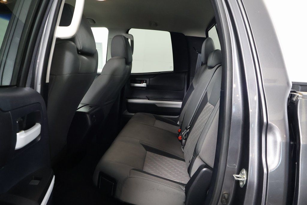 Thumbnail: 2015 Toyota Tundra - 11