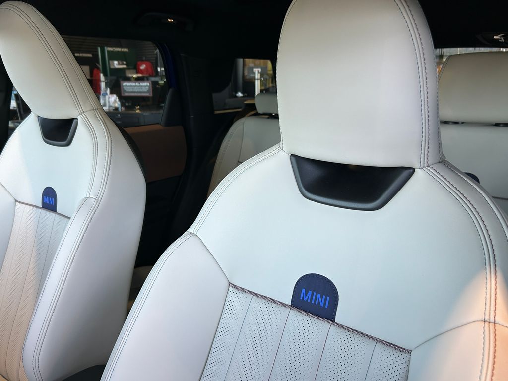 Thumbnail: 2025 MINI Cooper Countryman - 14