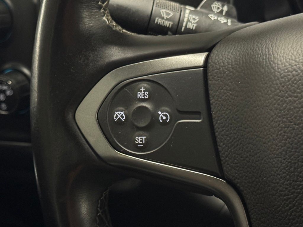 2017 Chevrolet Silverado 1500 LT photo 17