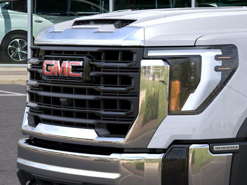 2024 GMC Sierra 3500HD Pro 13