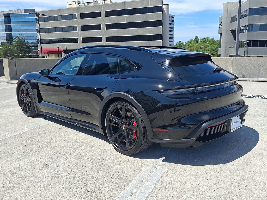 Thumbnail: 2024 Porsche Taycan - 10